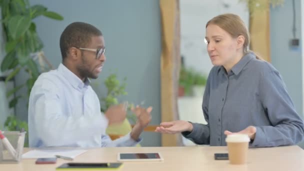African American Man Shouting Businesswoman Anger — Vídeos de Stock