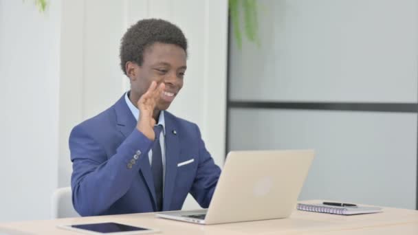 African Businessman Doing Video Chat Laptop — Vídeo de stock