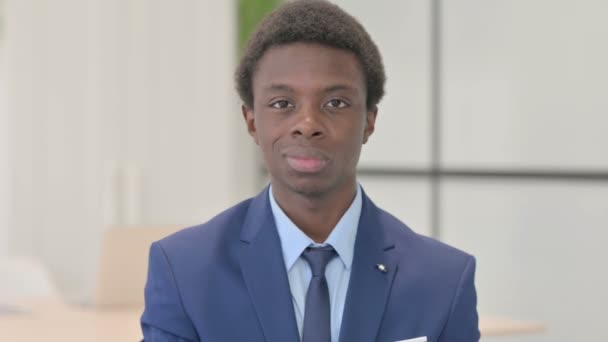 Portrait Inviting Young African Businessman Office — Video Stock