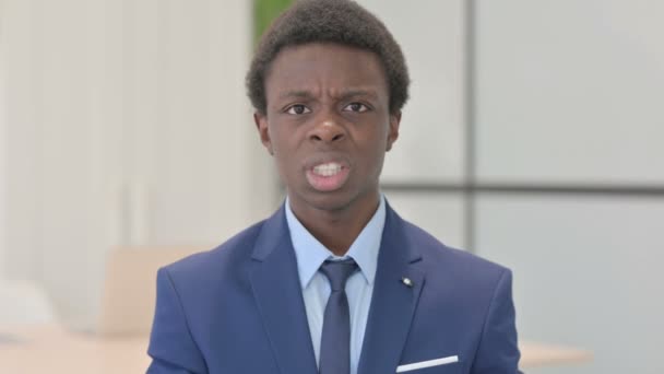 Distraught Young African Businessman Talking Anger Stress — 图库视频影像