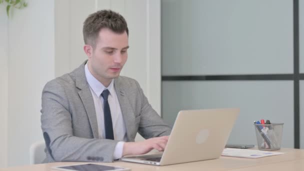 Young Businessman Celebrating Online Success Laptop Office — 비디오
