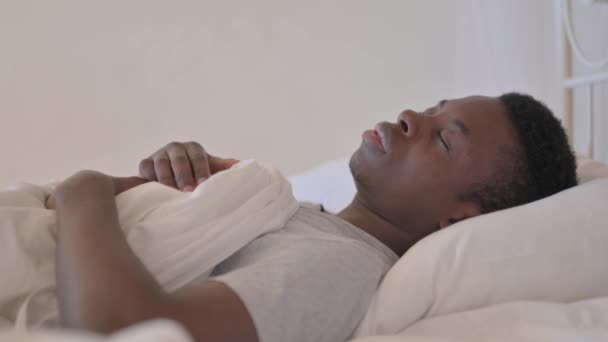 Side View Young African Man Coughing Bed — Stok Video