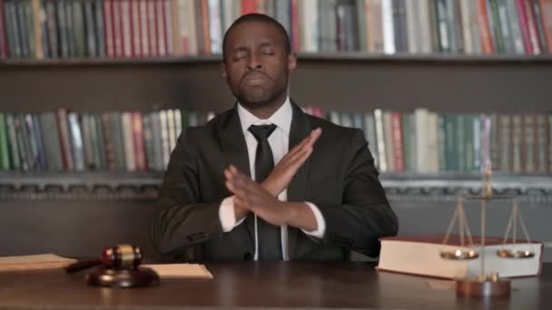 Odmítnutí Nabídky Afrického Právníka Mužského Pohlaví — Stock video