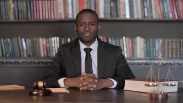 African Male Lawyer Denial Looking Camera — Stock Video