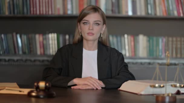Okay Przez Young Kobieta Prawnik Biurze — Wideo stockowe