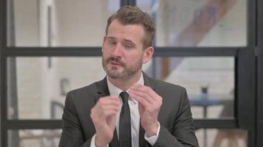 Orta Çağ İşadamı Video Sohbeti Yapıyor