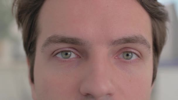 Close Male Eyes Looking Camera — Vídeos de Stock