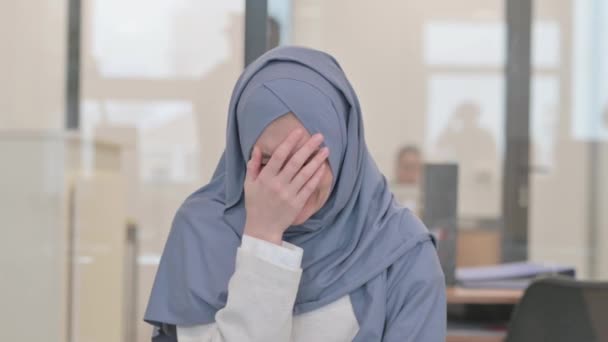 Retrato Choro Mulher Árabe Perturbado — Vídeo de Stock