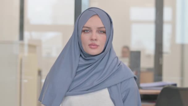 Portrét Nesnášenlivé Arabské Ženy Odmítavý Nápad — Stock video