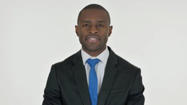 Beyaz Arkaplanda Ciddi Afrikalı İş Adamının Portresi