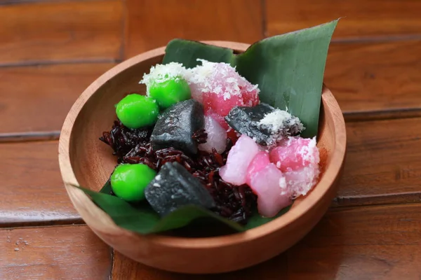 Close Traditional Indonesian Food Called Cenil Has Bright Color Chewy — стокове фото