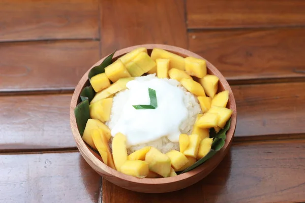 Close Mango Sticky Rice Savory Coconut Milk Gravy Thai Food — Stock Photo, Image