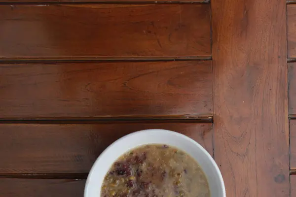 Gros Plan Bol Porridge Haricots Verts Riz Noir Gluant Arrosé — Photo
