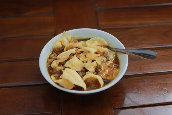 Close Ready Serve Bowl Chicken Porridge Natural Patterned Wooden Background — Foto de Stock