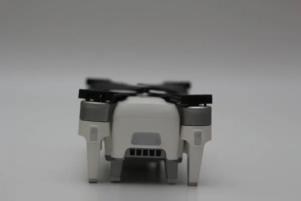 Primer Plano Partes Detalladas Drones Blancos Aisladas Sobre Fondo Blanco — Foto de Stock