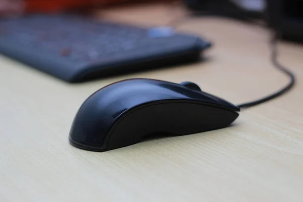 Фотографія Чорної Миші Клавіатури Роботи Технологічне Обладнання Концепт Фото — стокове фото