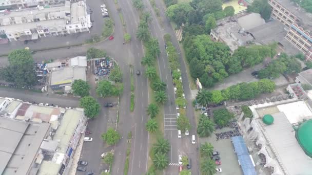 Footage Aerial View Kota Wisata Highway Bit Foggy Overcast Day — Stockvideo