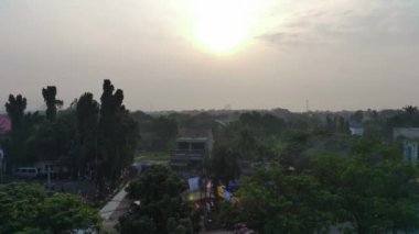 Bogor, Endonezya - 14 Kasım 2022.4 K hava görüntüsü cileungsi karayolu, Bogor-Endonezya sabah az kirlilik ile. Yol görüntüsü kavramı.