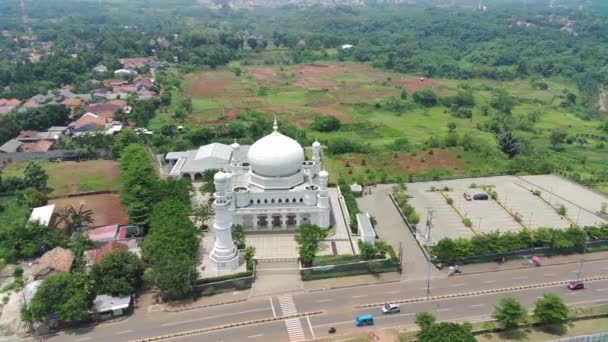 Aerial View Majestic White Grand Mosque Sunny Day — Stock Video