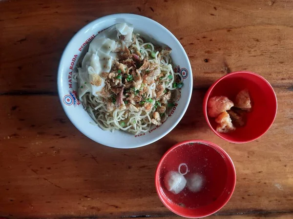 Γιογκιακάρτα Ινδονησία Μάρτιος 2023 Κοτόπουλο Noodles Ζυμαρικά Κεφτεδάκια Και Τηγανητό — Φωτογραφία Αρχείου