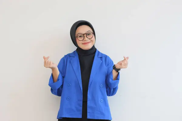 Bela Jovem Asiático Mulher Vestindo Óculos Hijab Vestindo Azul Blazer — Fotografia de Stock