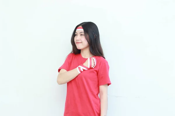 Portré Gyönyörű Ázsiai Visel Piros Ruhát Ünneplő Indonézia Függetlenség Napja — Stock Fotó