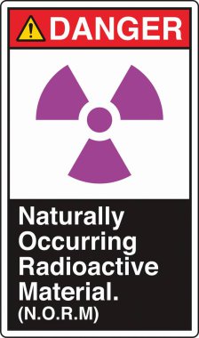 Güvenlik İşareti: Radyoaktif Malzeme, güvenlik standartlarına uygun bir piktogram ve işaretleme etiketi içerir. Radyasyon tehlikelerine karşı uyarıyor, taşıma, taşıma ve depolamada uygun önlemler alınmasını sağlıyor.