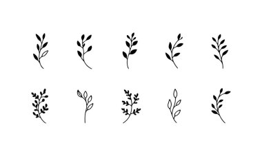 Bu dikey çiçek demeti, çiçek ve yaprakların nazik bir kombinasyonuna sahiptir..