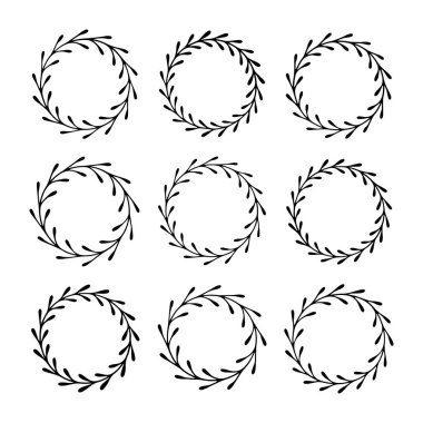 Dokuz siyah yaprak çelengi, çeşitli uygulamalarda yaratıcı projeler veya tasarım unsurları için mükemmel olan beyaz bir arkaplan karşısında ızgara biçiminde gösterilir..