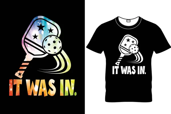  İçerideydi. Pickleball Tişört Tasarımı, Komik Pickleball Tişörtü, Mens Pickleball Efsanesi Tişörtü, Komik Alaycı Turşu Topları Erkekler için Raket Tee, Uyku Turşusu Topu, Pickleball Oyuncusu Hediyesi, Raketbol Tişörtü, Paddleball Spor Tişörtü.