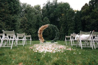 Sokakta düğün töreni için bir yer. Süslü düğün yeri. Yüksek kalite fotoğraf
