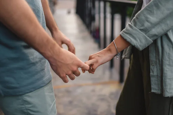 Dos Parejas Amor Dan Mano Blanco Negro Foto Foto Alta —  Fotos de Stock