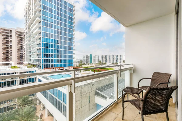 View Balcony Sea Beach Miami Modern Buildings Tropical Plants Blue — Stock Photo, Image