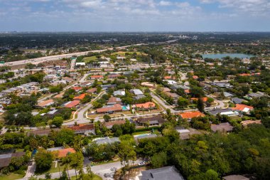 Miami Florida Yüzme Havuzu Görünümü