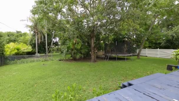 Florida Usa Modern Building Swimming Pool Trees Chairs Urban Landscape — Video