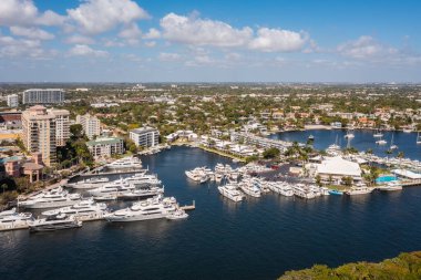anten, hava manzarası, mimari, balkon, plaj, botlar, bina, bina, dış bina, şehir, şehir manzarası, bulutlar, insansız hava aracı, insansız hava aracı görüntüsü, dış, ünlü yer, liman, yüksek açı, ev, ev