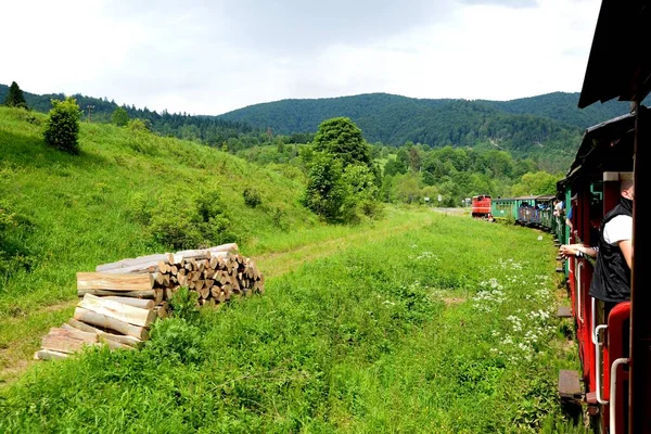 Dar ölçü demiryolu Bieszczady orman yolu ve cazibesi