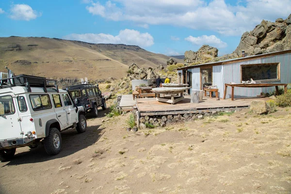 Ranch in the middle of the mountains of El Calafate, which can only be reached by 4x4.