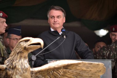 Brezilya 'nın eski başkanı, Jair Messias Bolsonaro Rio de Janeiro' da öğrenci eğitimi sırasında. Rio de Janeiro / Brezilya - 11.26.2021