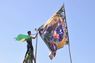 Brezilya 'nın eski cumhurbaşkanı Jair Bolsonaro (PL) tarafından 21 Pazar günü Rio de Janeiro' daki Copacabana plajında düzenlenen gösteri. Eylemin gündeminde demokrasi ve özgürlüğü savunmak var.. 