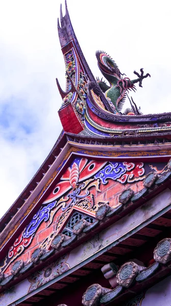 Eine Drachenskultur Des Tempeldaches — Stockfoto