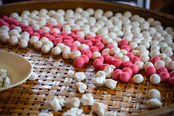 Tangyuan yapmaya yakın çekim