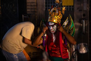 Geleneksel Tayvan halk hareketi olan 