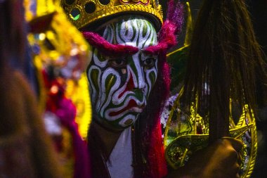 Geleneksel Tayvan halk hareketi olan 