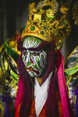 Geleneksel Tayvan halk hareketi olan 