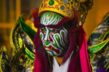 Geleneksel Tayvan halk hareketi olan 