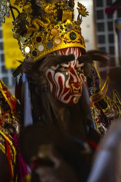 Geleneksel Tayvan halk hareketi olan 