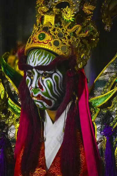 Geleneksel Tayvan halk hareketi olan 