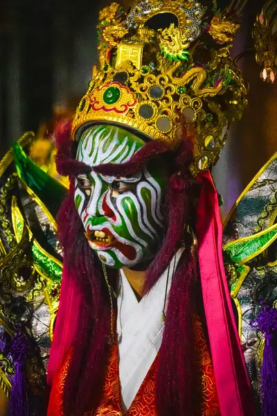 Geleneksel Tayvan halk hareketi olan 