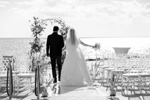 Bräutigam Und Braut Bei Der Trauung Hochwertiges Foto — Stockfoto